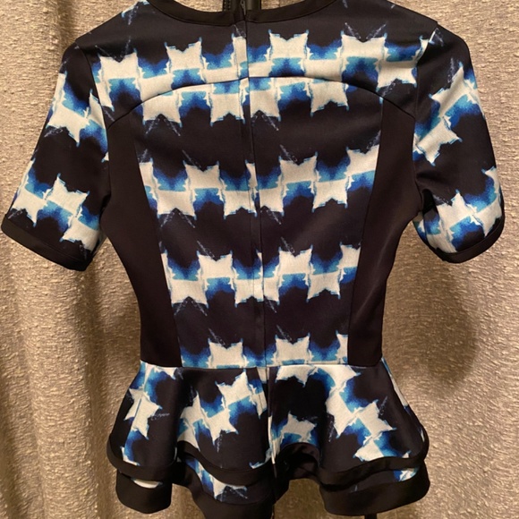 Blue black white print top - Picture 2 of 2